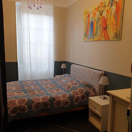 Appartement Intra Muros 8 Personnes Climatise Wifi Stationnement Facile Avignon Exterior photo